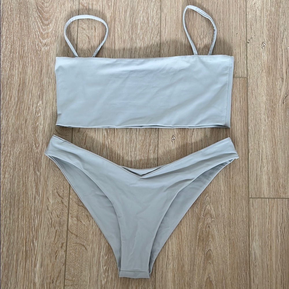 EUC✨ Awai Swim Bikini